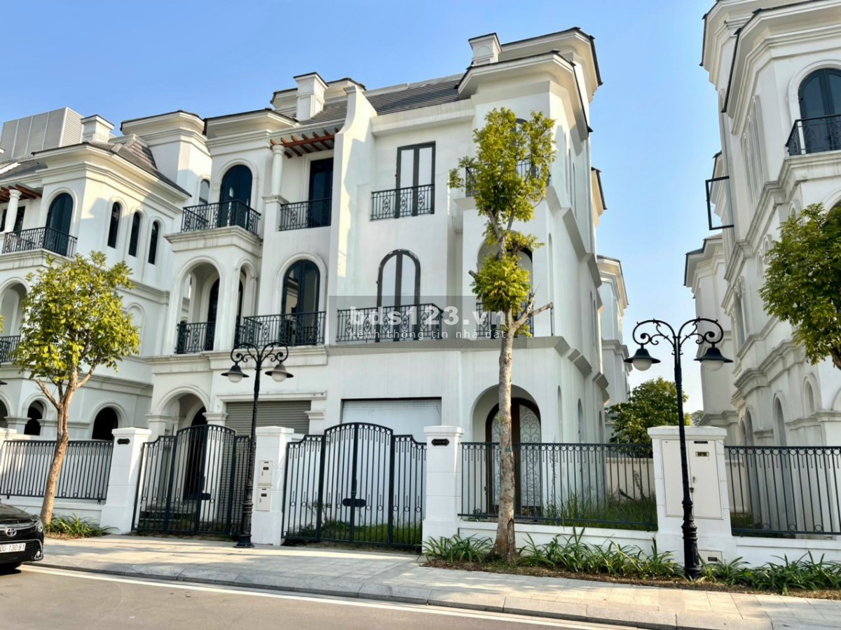 Bán căn BT song lập mặt biển 1 trong 10 căn VIP nhất dự án Vinhomes Ocean Park Gia Lâm (3x tỉ)