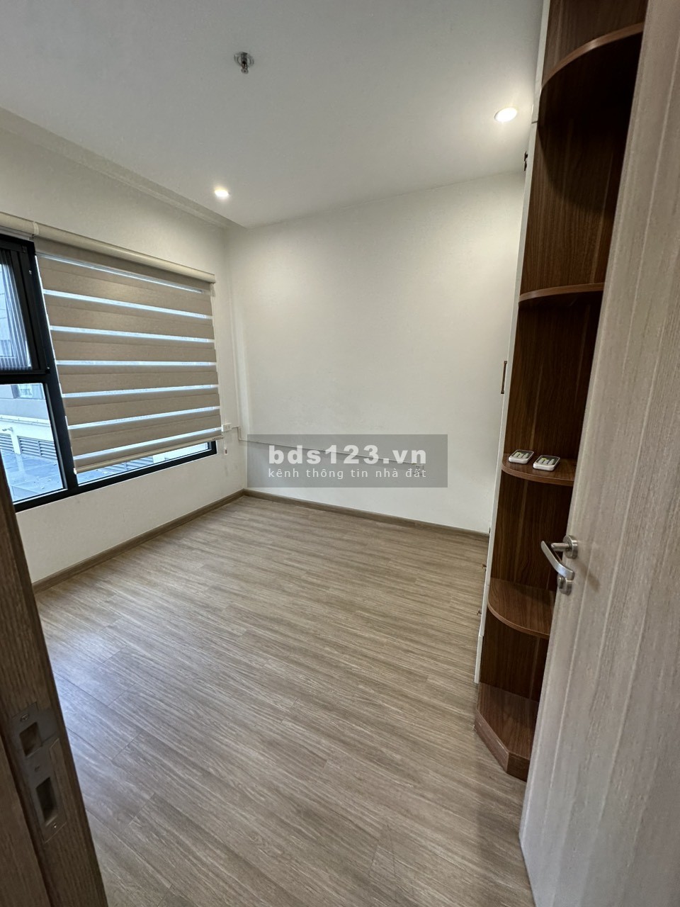 Cần tiền bán cắt lỗ căn hộ 2PN 2WC góc giá 2 tỷ 050tr bao phí, nội thất mới tinh Vinhomes Ocean Park