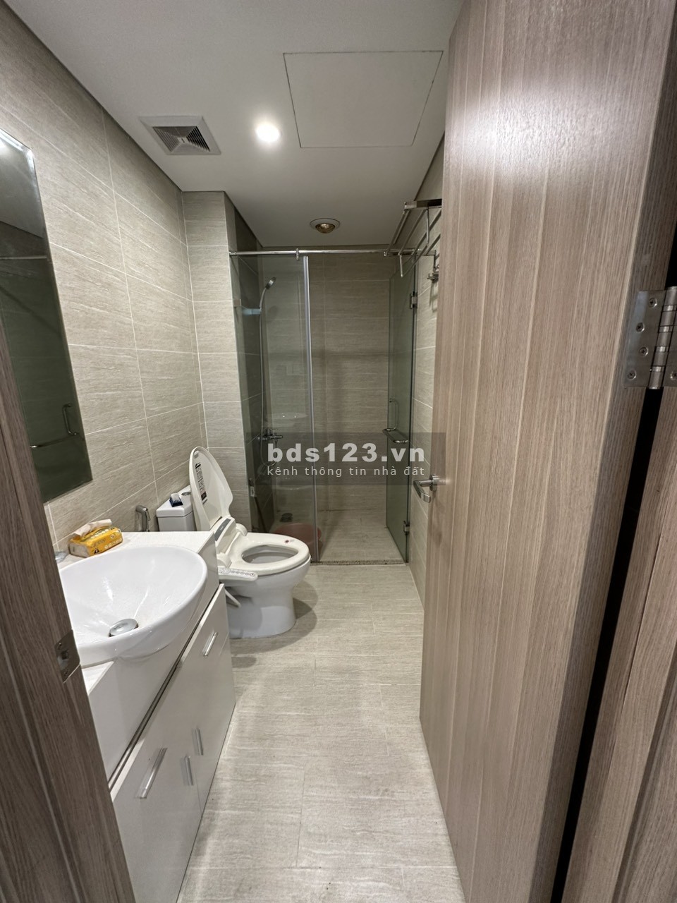 Cần tiền bán cắt lỗ căn hộ 2PN 2WC góc giá 2 tỷ 050tr bao phí, nội thất mới tinh Vinhomes Ocean Park