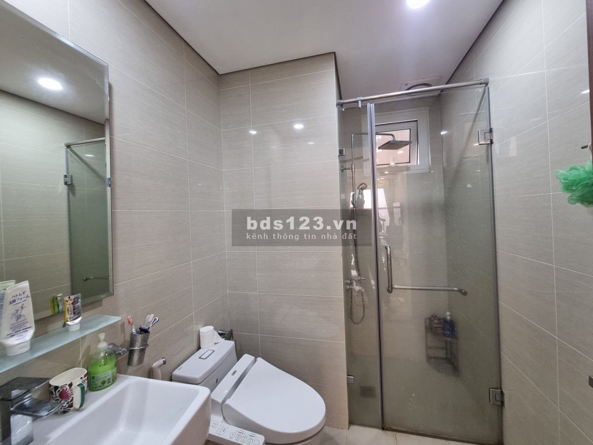 Bán căn hộ - tòa L5 tầng 07- 3 ngủ đủ đồGiá 8,4 tỷLh: 0969866063