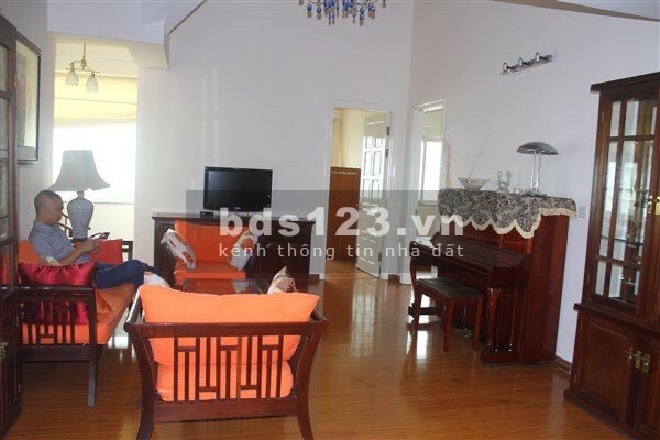 Bán căn hộ - Tòa E1 tầng 08 - 4 ngủ đồ cơ bản. Giá 5,2 tỷ. LH: 0969866063