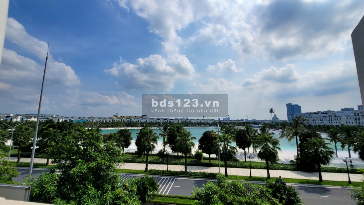 Bán căn BT song lập mặt biển 1 trong 10 căn VIP nhất dự án Vinhomes Ocean Park Gia Lâm (3x tỉ)