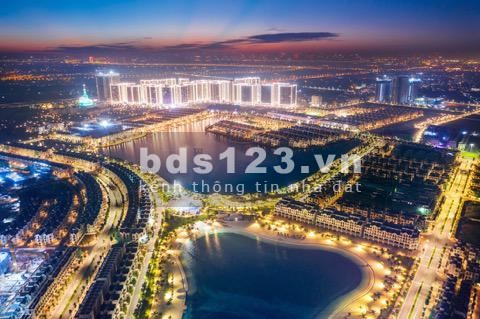 Căn hộ cao cấp bán căn góc 70m2 2NG+1/2wc giá 2 tỷ 150 triệu. Tại Vinhomes Ocean Park. Lh 0866980674