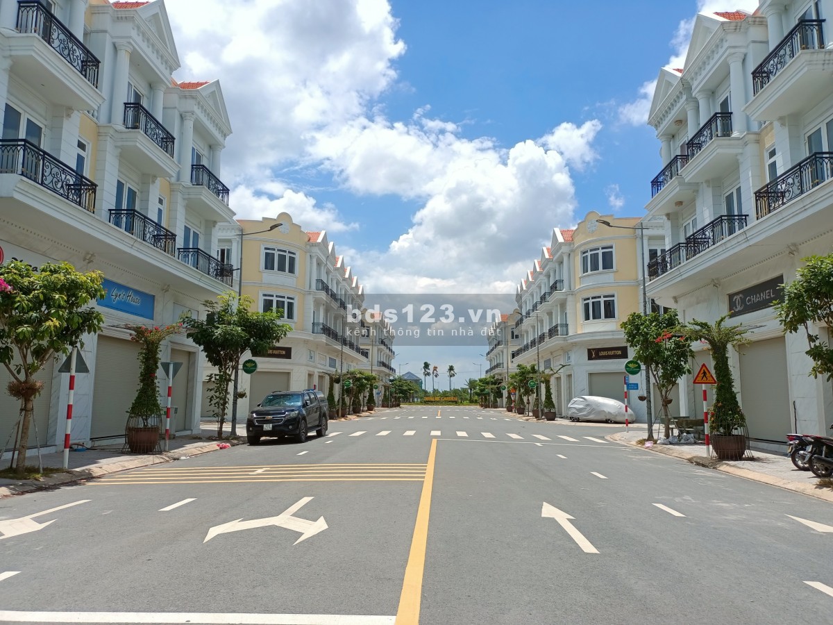 Nền trục chính Tiến Lộc Garden giá bán nhanh, đã có sổ