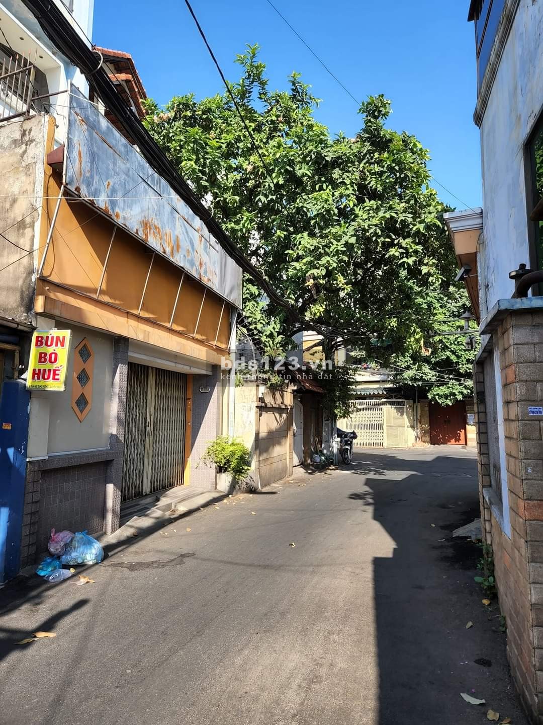Bán gấp nhà mặt tiền Trần Hữu Trang, kinh doanh đa ngành nghề - 165m² - nhỉnh 7 tỷ - tl