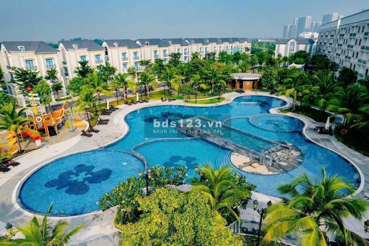 Căn hộ Vinhomes Grand Park Origami giá bán 2,45 tỷ giá gốc 3,5 tỷ cắt lỗ 1,1 tỷ 2PN2WC 59m2