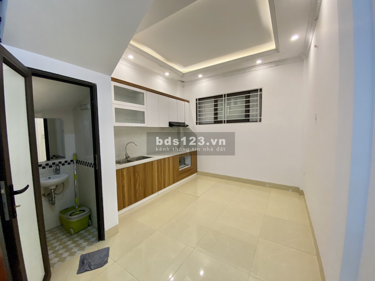 Bán nhà 1 căn duy nhất phố Đội Cấn, Liễu Giai, Ba Đình. Diện tích 38M x 5 tầng. Giá 5.08 tỷ