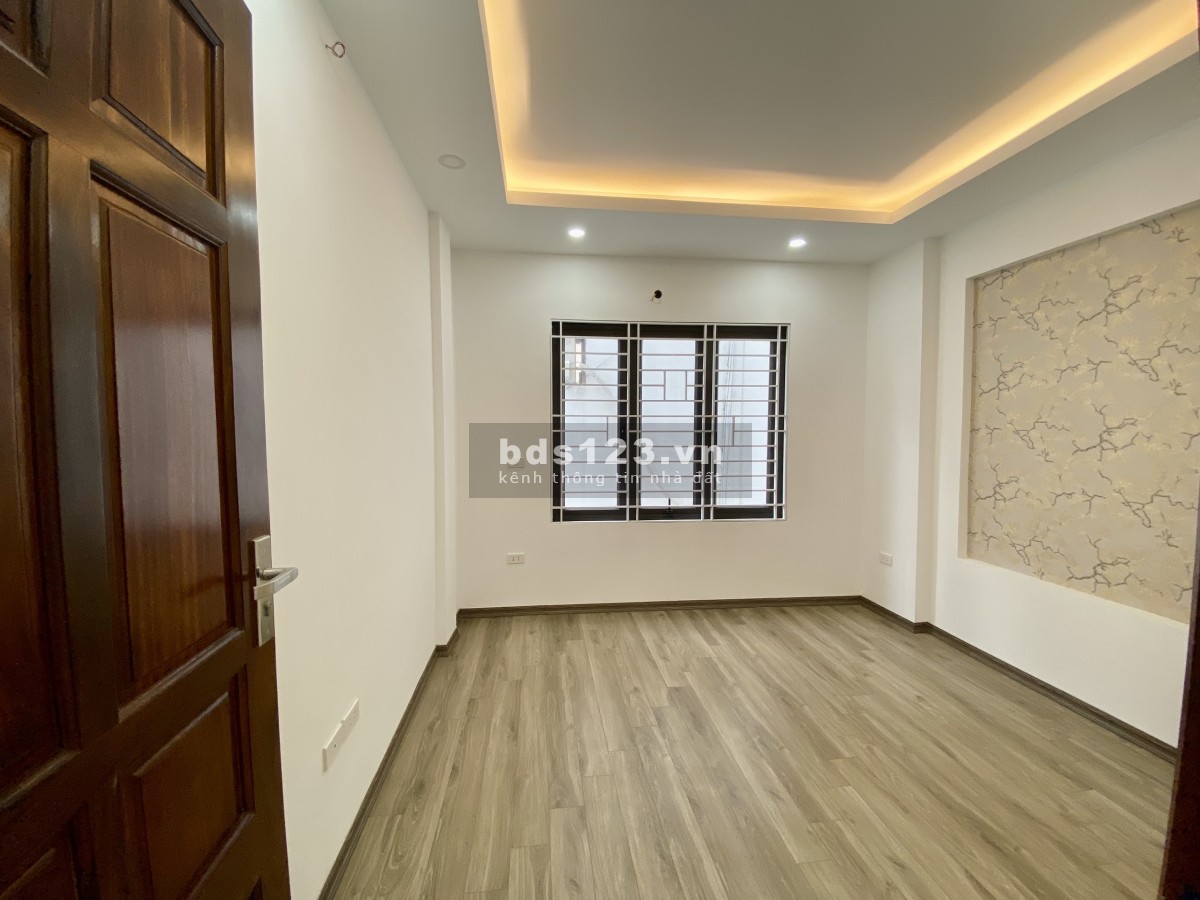 Bán nhà 1 căn duy nhất phố Đội Cấn, Liễu Giai, Ba Đình. Diện tích 38M x 5 tầng. Giá 5.08 tỷ
