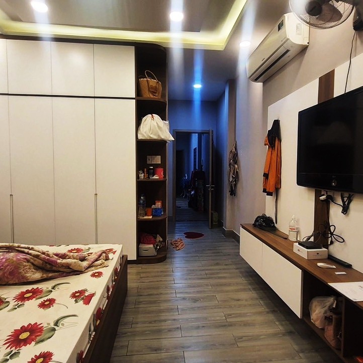 Bán nhà đẹp hẻm KD 8m Hòa Bình quận Tân Phú 4 x 19 -3T BTCT hơn 7 tỷ TL
