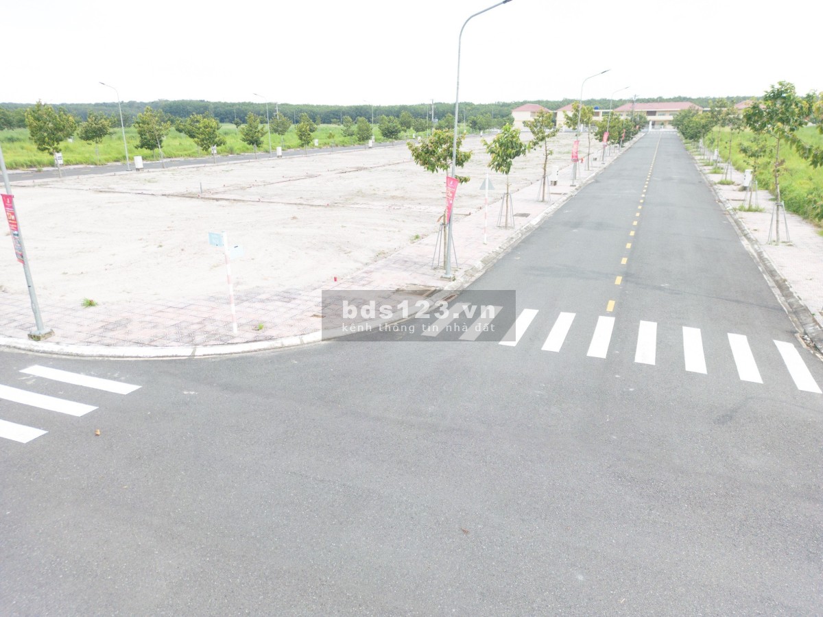 Chỉ 1 tỷ 543 triệu/ nền 100m2 full thổ cư tại KDC Nam An, Bàu Bàng, Bình Dương