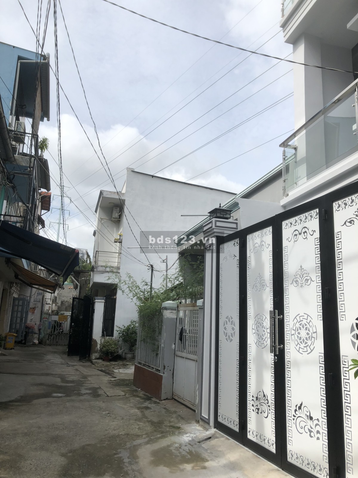 Bán nhà đẹp mới keng Huỳnh Tấn Phát, phường Bình Thuận, quận 7