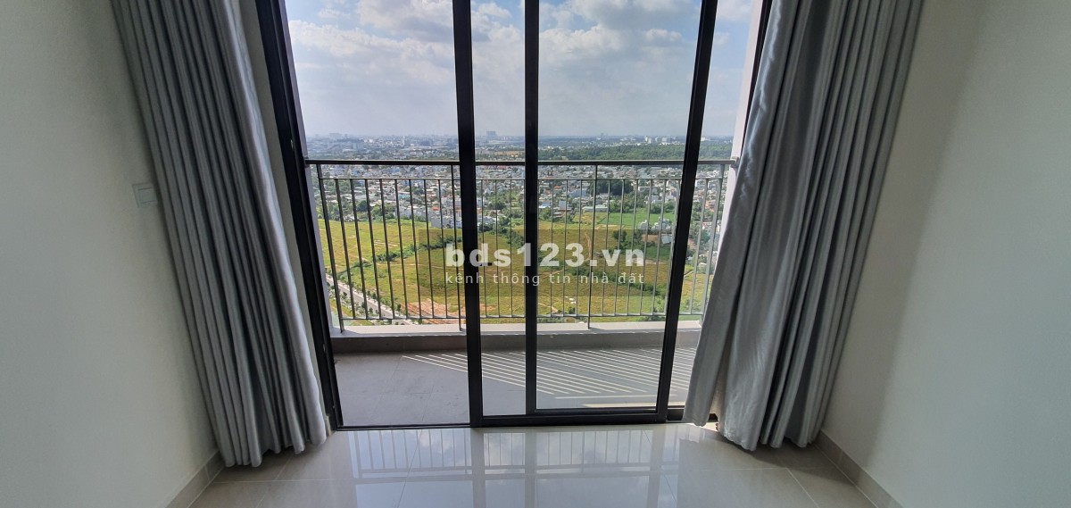 Cho thuê căn hộ 3PN bếp rèm VInhomes Quận 9 giá chỉ 9 triệu