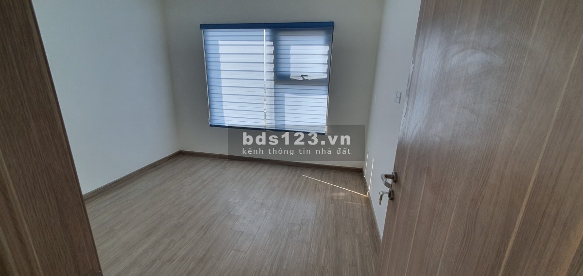 Cho thuê căn hộ 3PN bếp rèm VInhomes Quận 9 giá chỉ 9 triệu