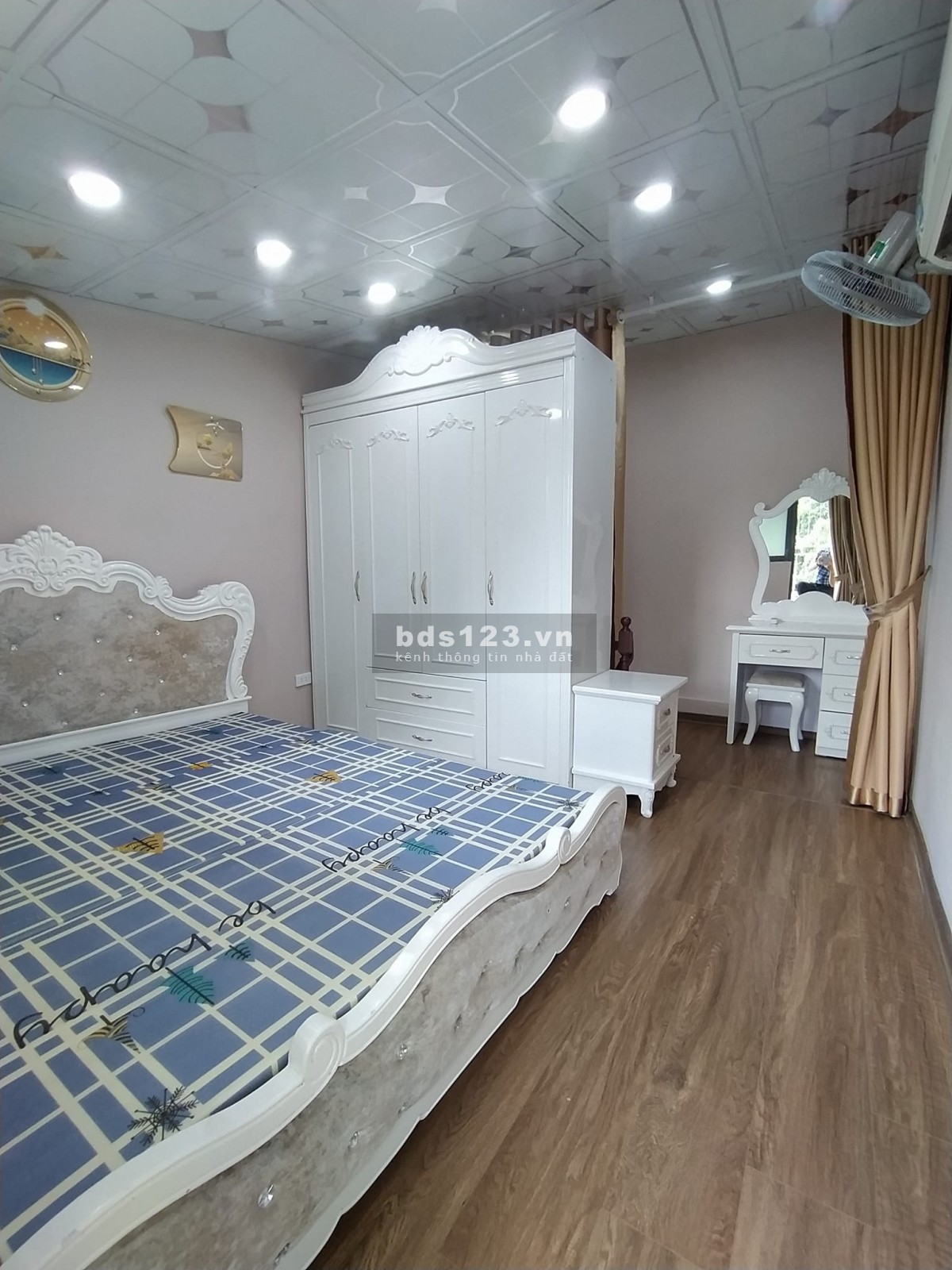 Bán căn hộ tại tập thể C6 Tập thể Kim Liên, 2pn, sổ riêng, công năng đầy đủ chỉ nhỉnh 1 tỷ