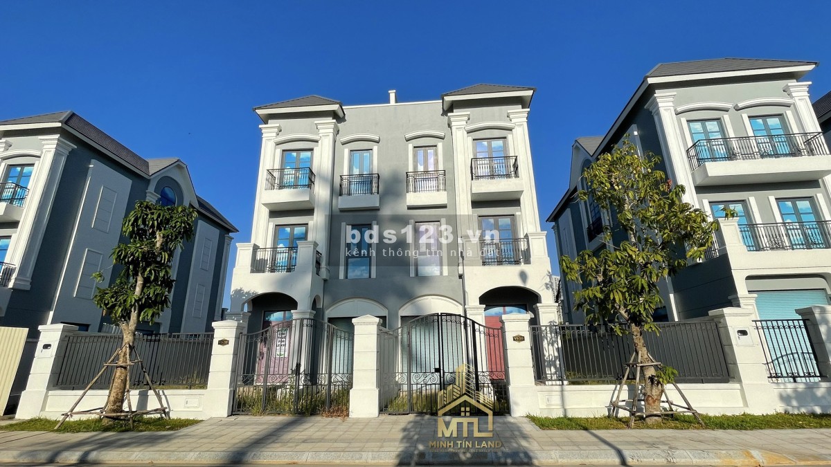 Bán lỗ 3,5 tỷ nhà phố 126m2 The Manhattan Vinhomes Grand Park quận 9