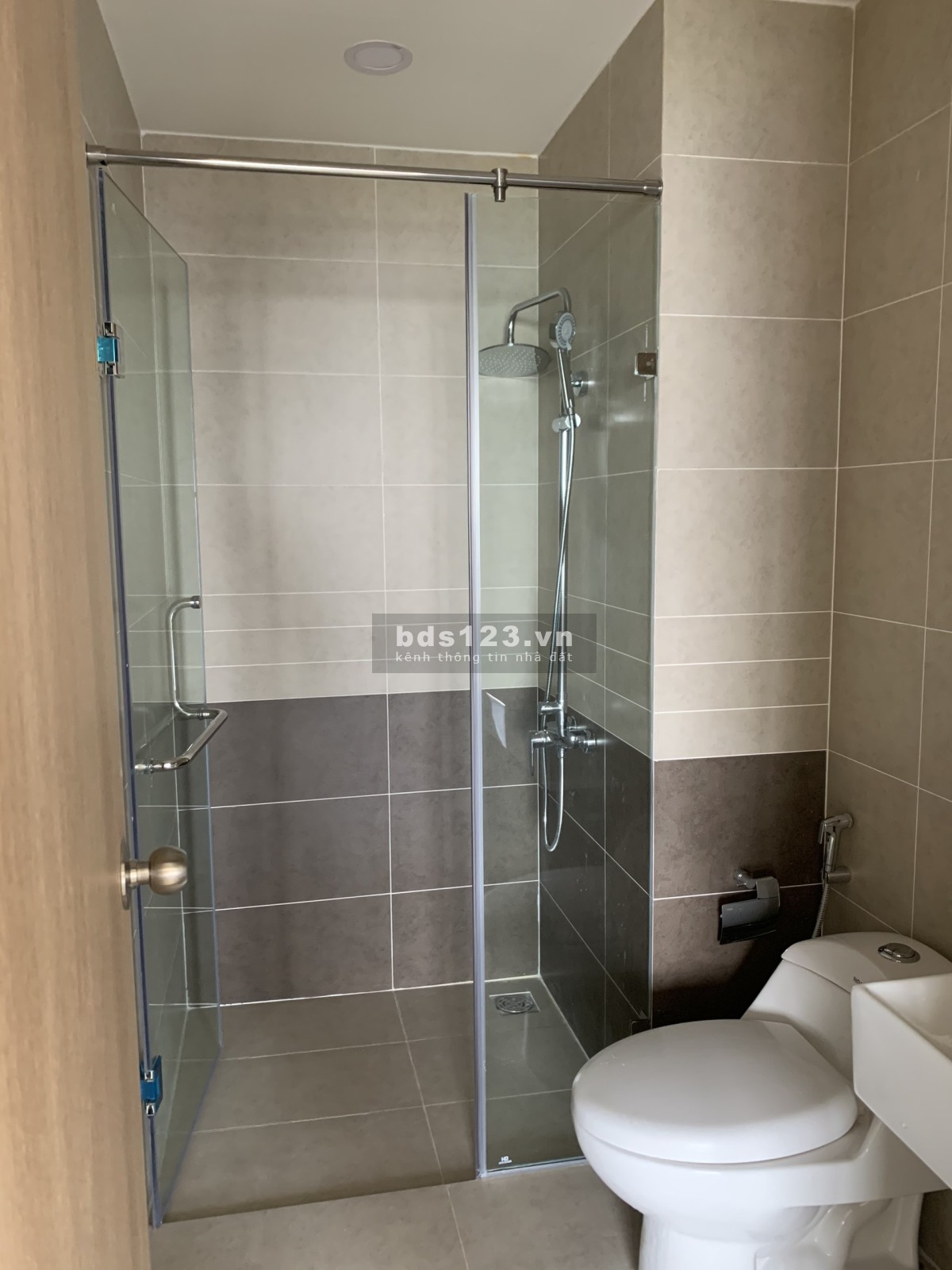 View sông cực đẹp! Bán gấp căn hộ The Sun Avenue diện tích 75M2, 2PN, NTCB, giá 4.1 tỷ