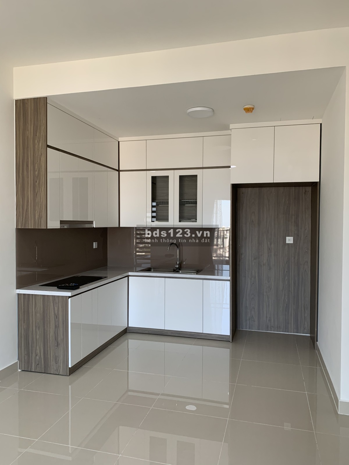 View sông cực đẹp! Bán gấp căn hộ The Sun Avenue diện tích 75M2, 2PN, NTCB, giá 4.1 tỷ