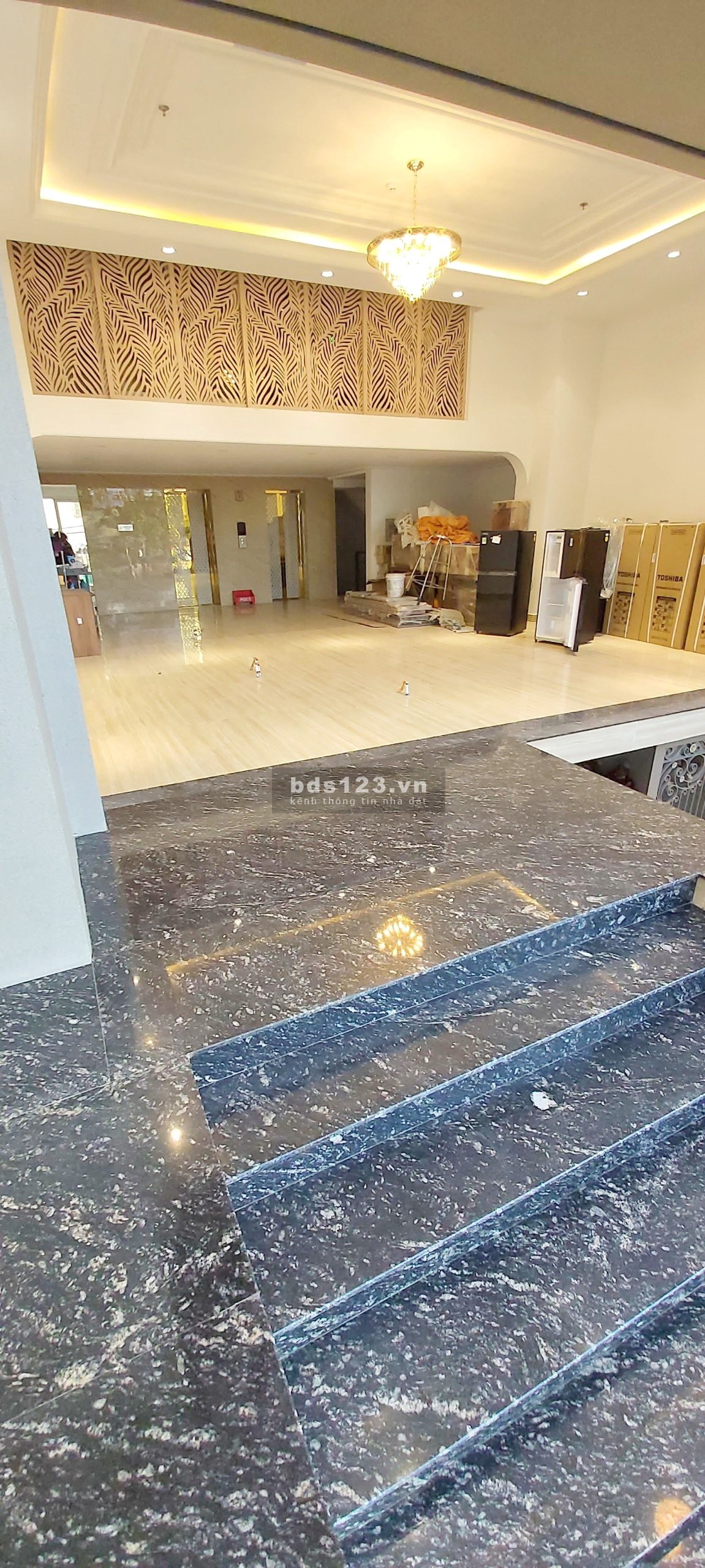 Chính chủ bán tòa nhà căn hộ dịch vụ cao cấp mặt tiền Nguyễn Văn Linh, Q7