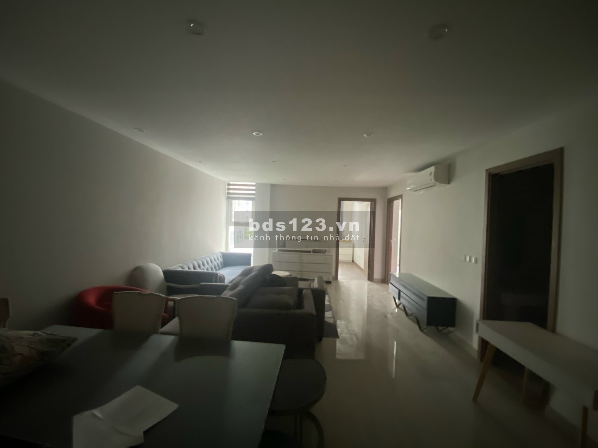 Bán căn hộ tòa L4 tầng 01, tại Ciputra Thăng Long Hà Nội