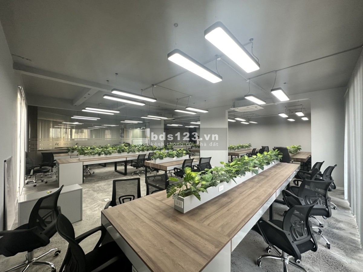 Cho thuê sàn văn phòng Saritown View hướng về quận 1 giá 40 triệu