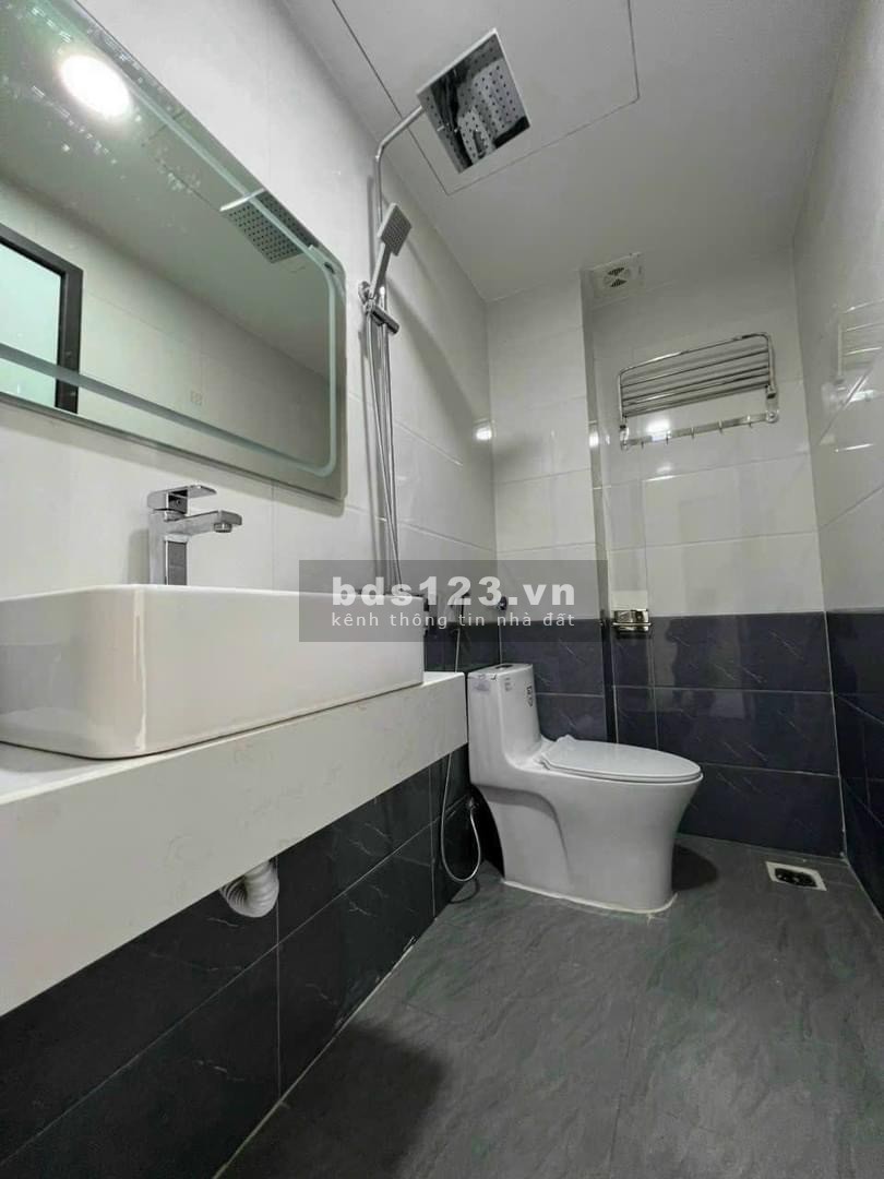 Cần bán nhà 4,5 tầng, ngõ phố Phan Đình Giót, phường La Khê, quận Hà Đông