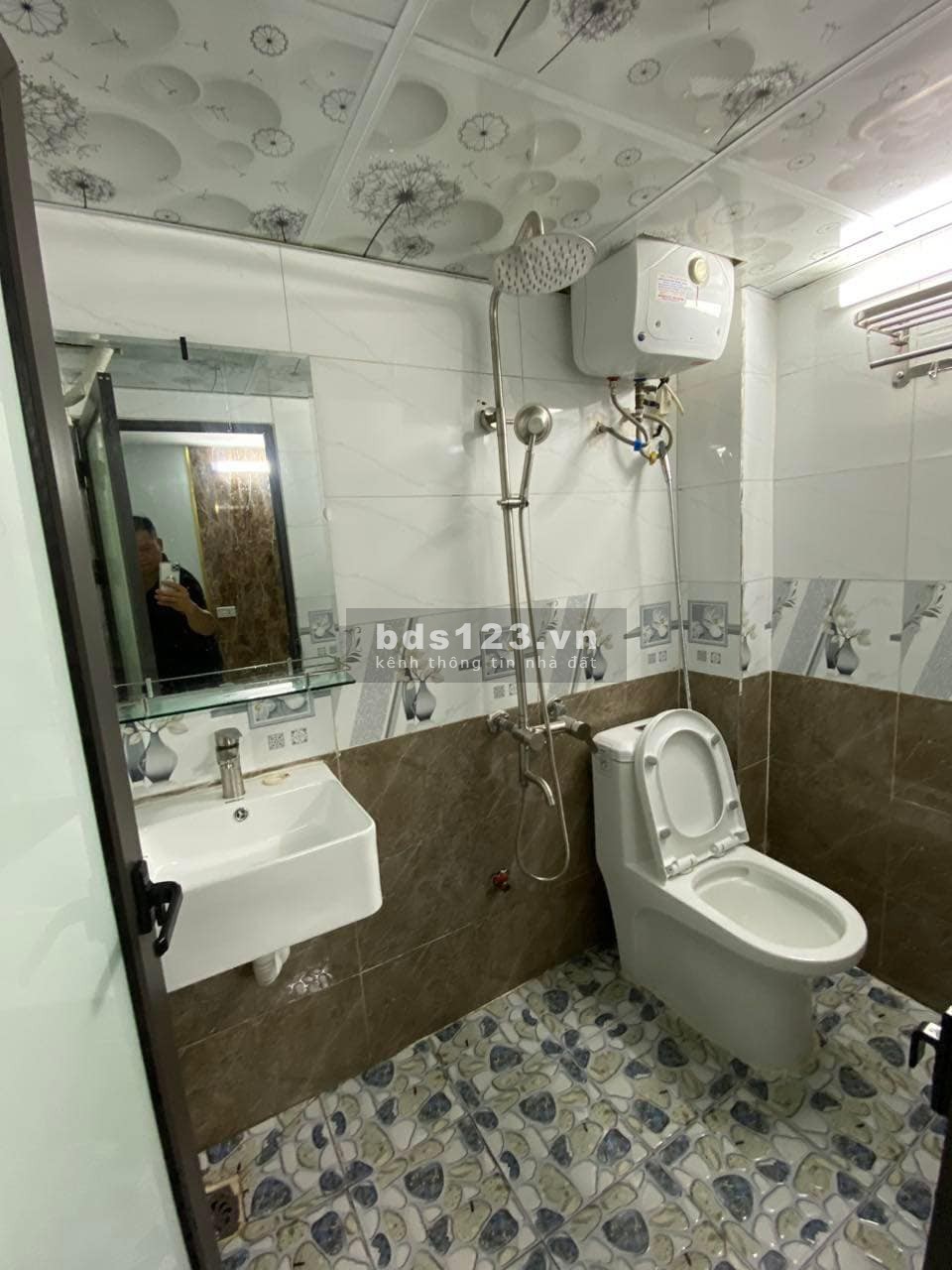 Bán nhà đẹp, ngã 5 Hà Trì, Hà Đông, Hà Nội chỉ 2,x tỷ