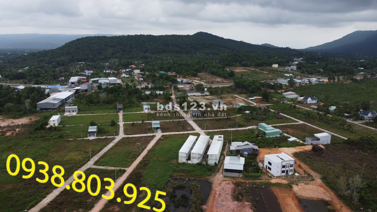 Chủ kẹt tiền bán cắt lỗ lô 211 m2 đất ODT 2,8 Tỷ. 0938 803 925