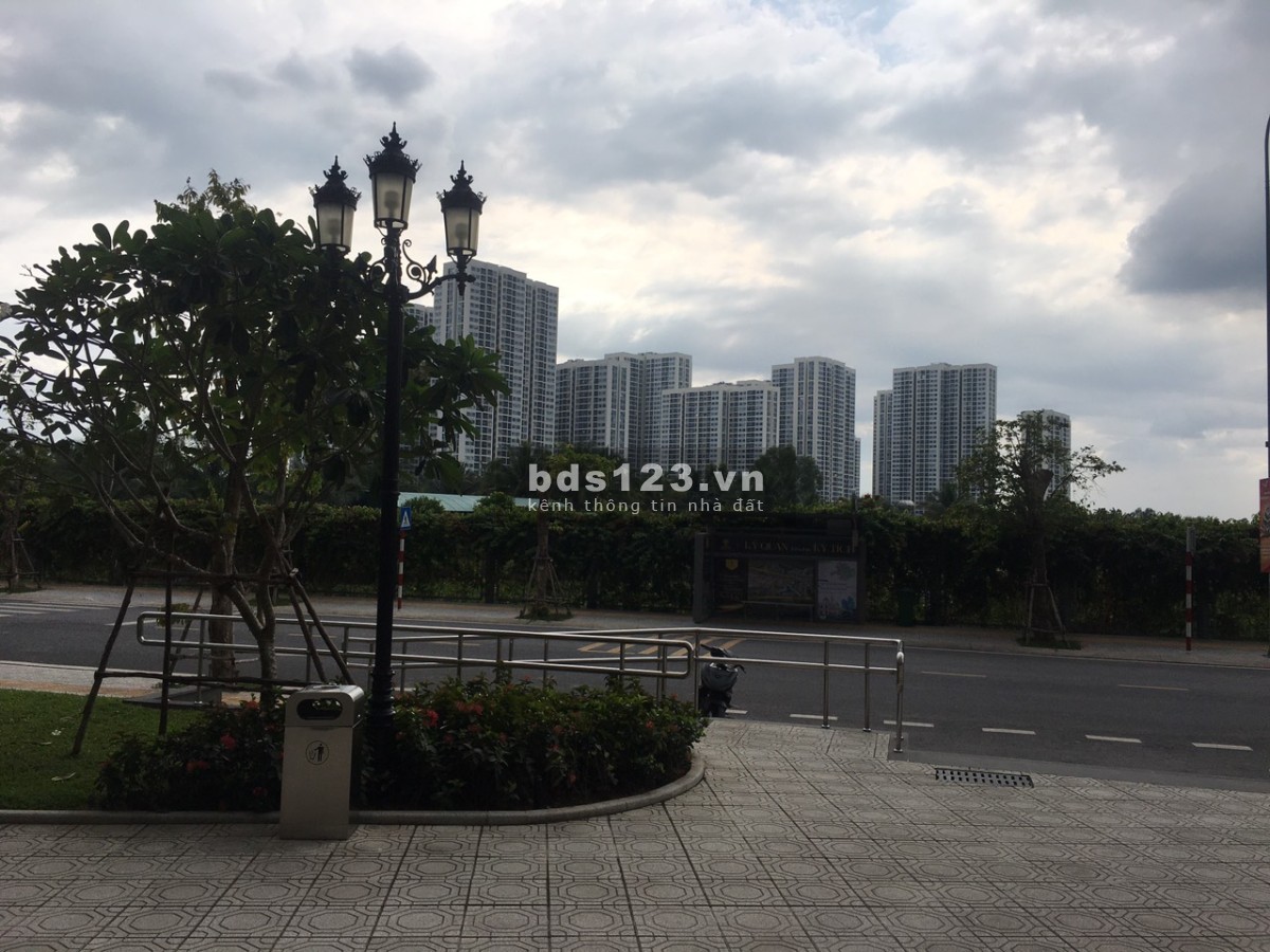 Bán giá gốc Shophouse 73m2 Vinhomes Quận 9