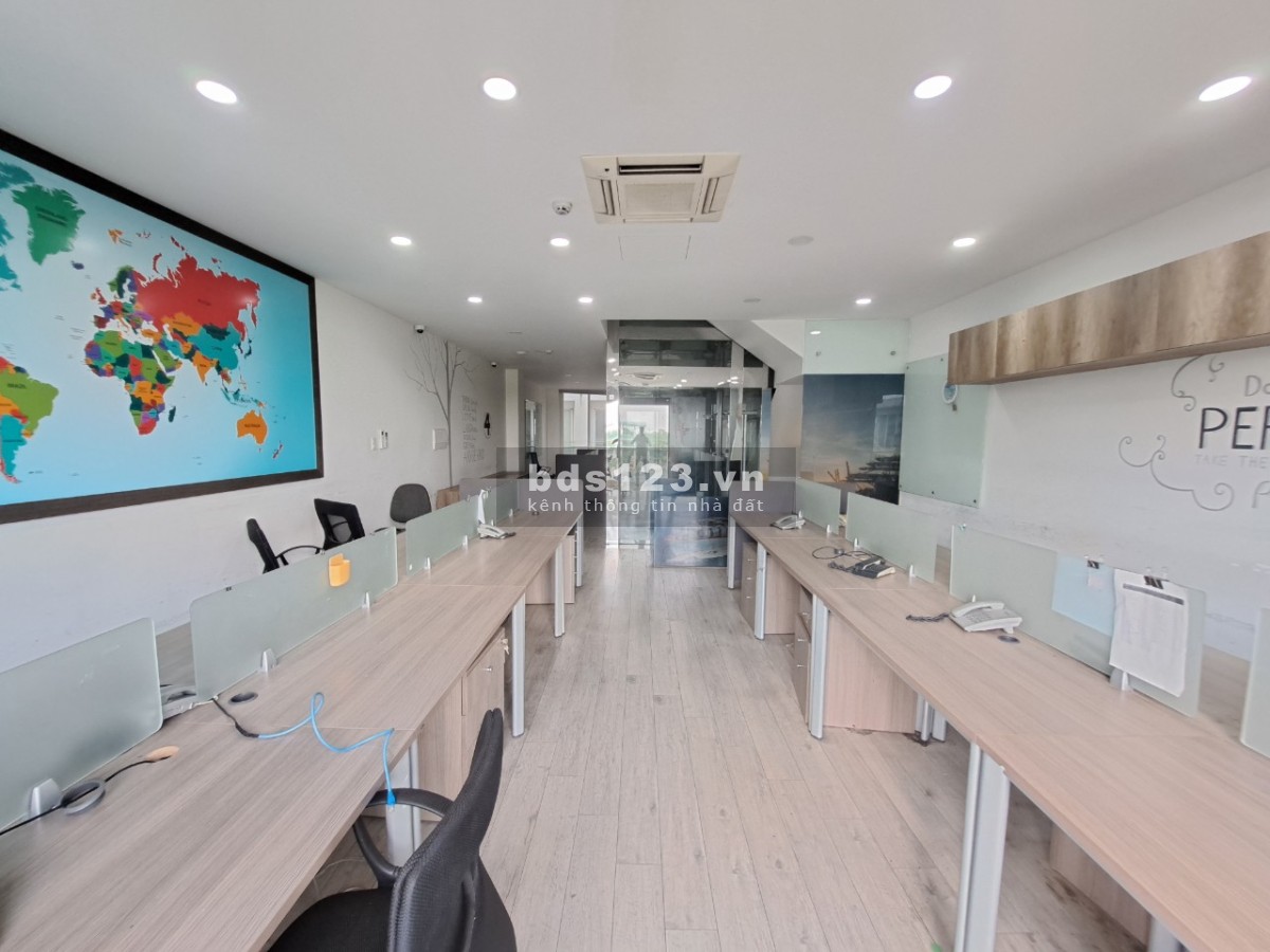 Cho thuê Shophouse Saritown full bội thất thương hiệu Table giá 90 triệu/tháng
