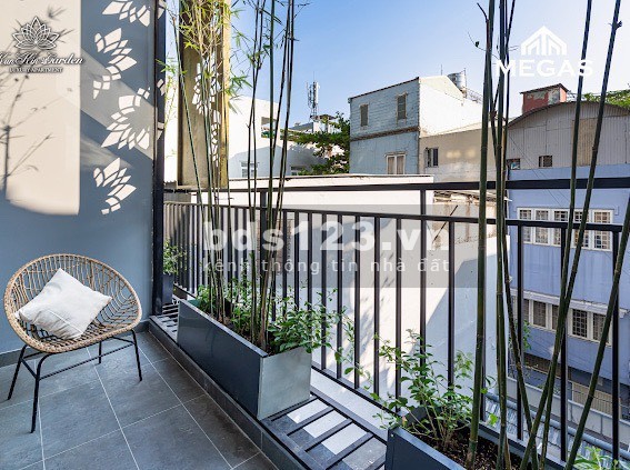 Khai trương căn hộ duplex full nội thất - Bancol riêng - Ngay ngã tư Bảy Hiền - Nhà thi đấu Phú Thọ