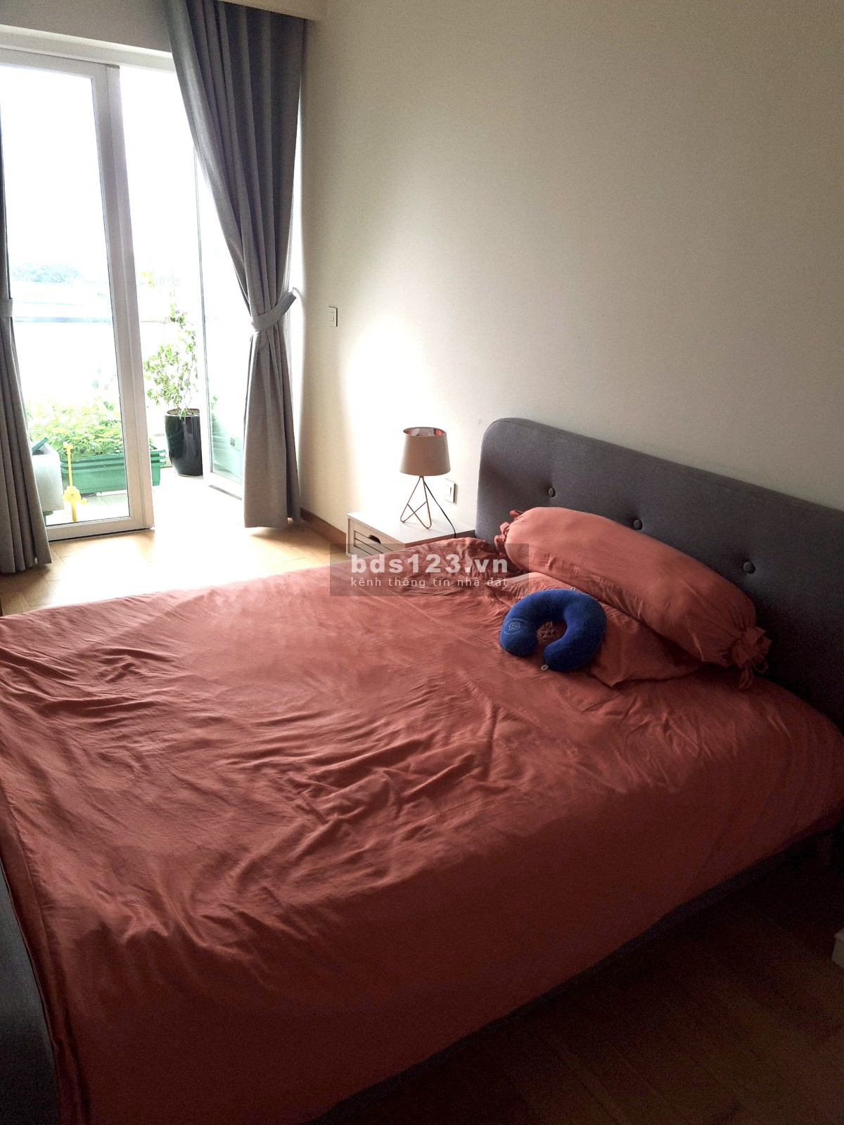 Cho thuê căn hộ PN Đảo Kim Cương giá 1600$ view ôm trọn sông