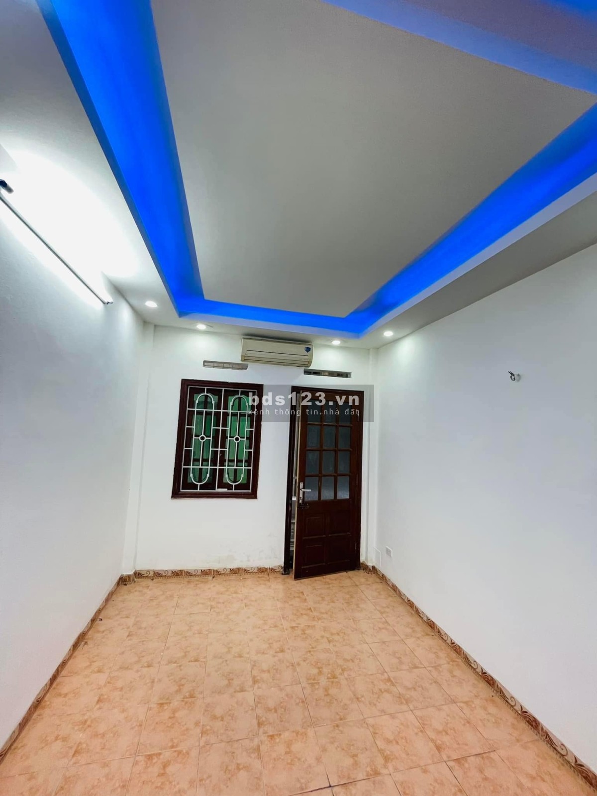 Bán nhà Linh Quang, Đống Đa, lô góc, nhà đẹp, gần phố - 20M X 4 tầng - Giá 2 tỷ 6 thương lượng