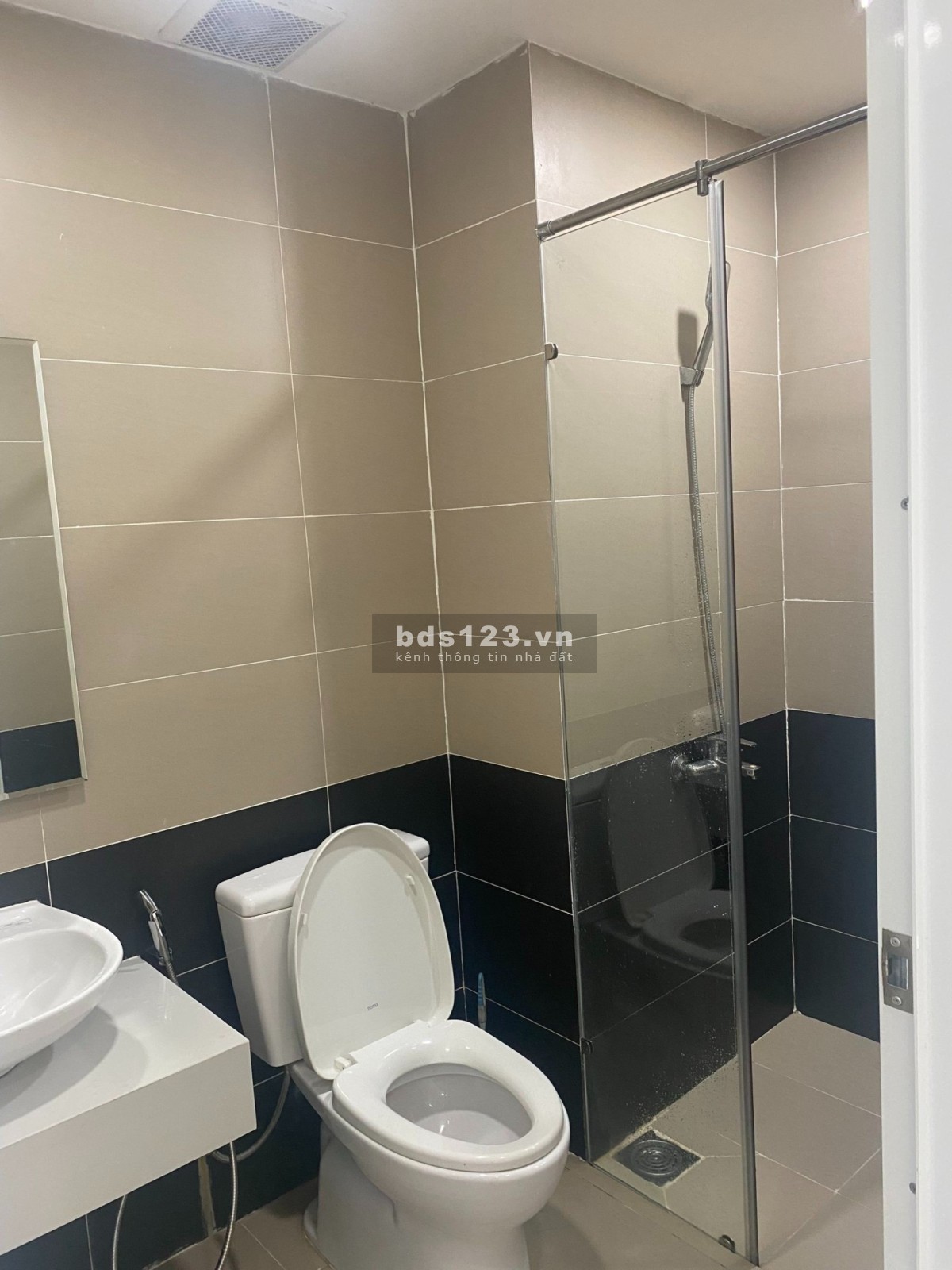 Giá cực rẻ cho căn hộ The Sun Avenue 45M2 officetel NTCB chỉ 2.2 tỷ