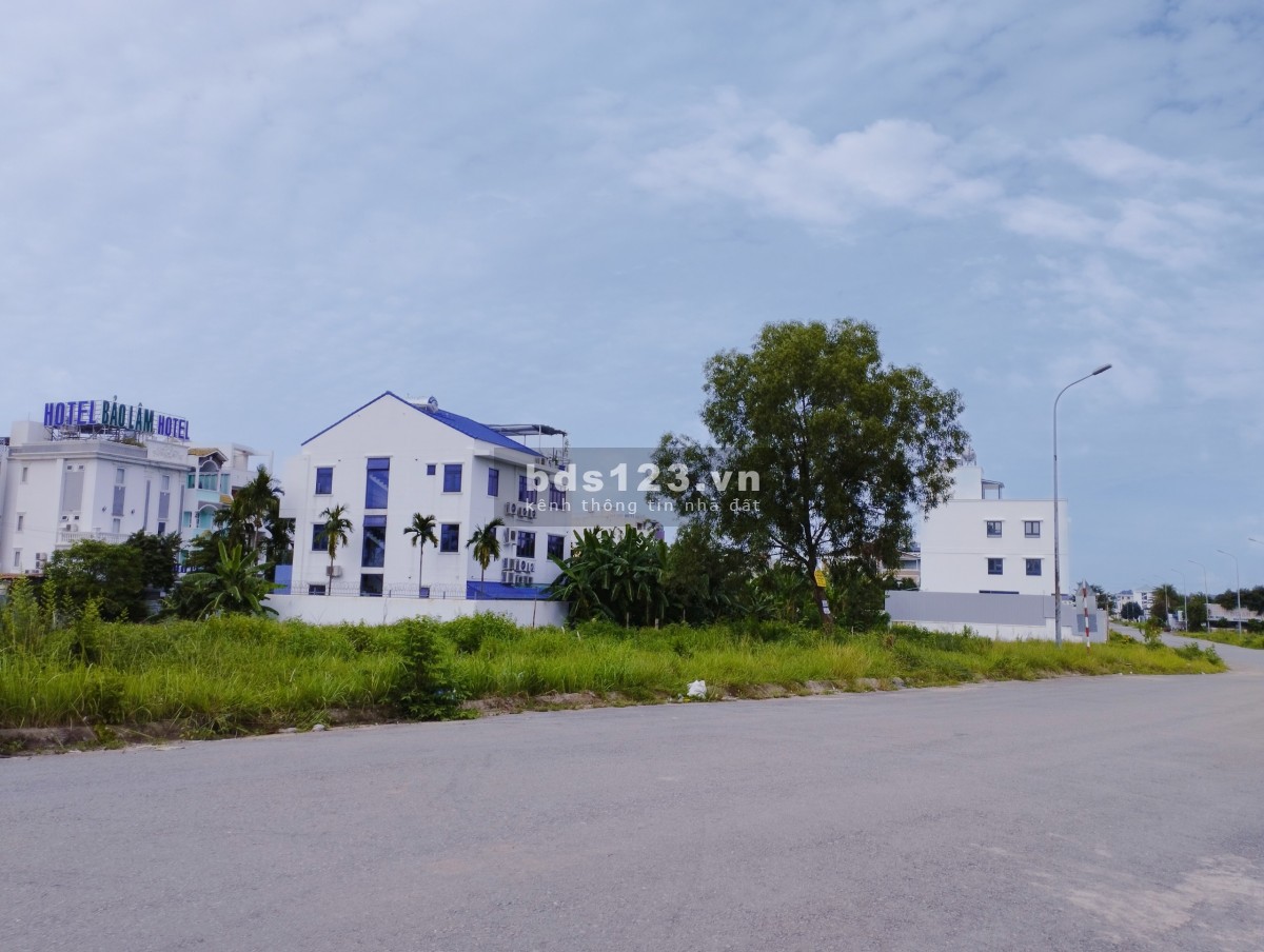 Bán nền đất diện tích 280m2, 70tr/m2 vị trí đẹp phù hợp kinh doanh tại KDC Phú Nhuận, PLB, Quận 9
