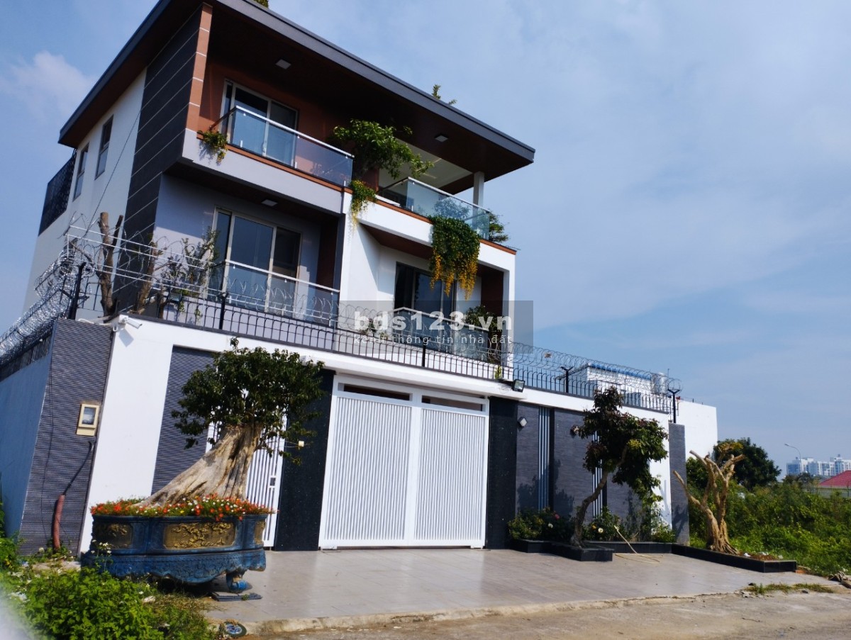 Bán nền đất diện tích 280m2, 70tr/m2 vị trí đẹp phù hợp kinh doanh tại KDC Phú Nhuận, PLB, Quận 9