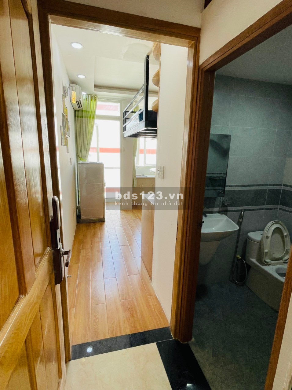 Phòng trọ có gác, sạch sẽ, ở 2 người, tại đường Phan Văn Trị, Bình Thạnh giá 5tr2