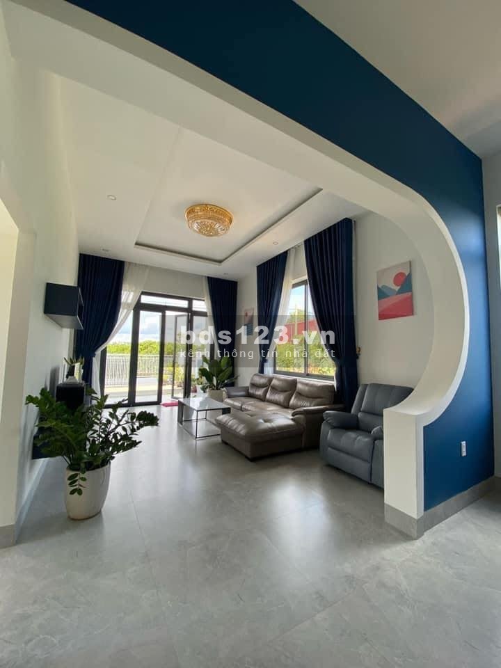 Nhà mặt tiền VinaHouse 3 Hàm Liêm, chỉ 585 triệu nhận nhà ở ngay, cách Phan Thiết 10 phút di chuyển