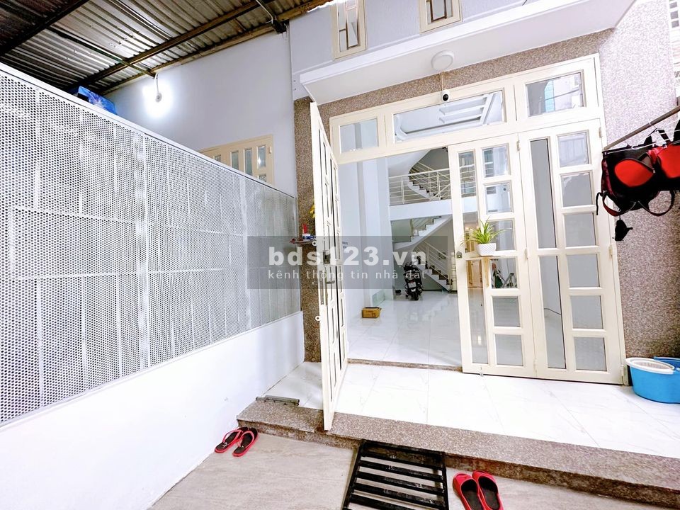 Cho thuê phòng trọ 137 Trương Đăng Quế p3 Gò Vấp sát Phạm Văn Đồng gần sân bay TSN giá rẻ