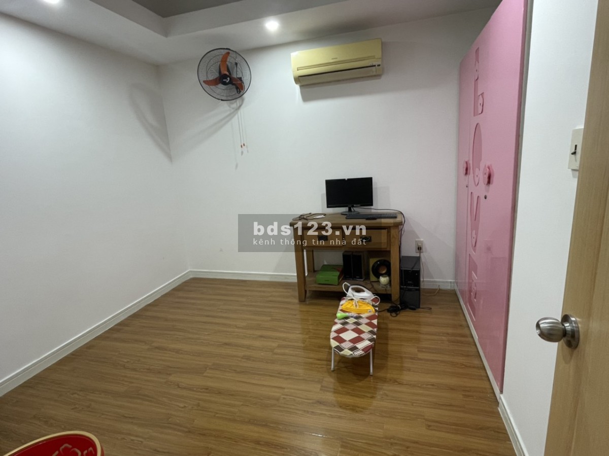 Cho thuê CH 2PN,2WC, 76m2, view đẹp, thoáng mát. Giá : 10tr/tháng( full nt)