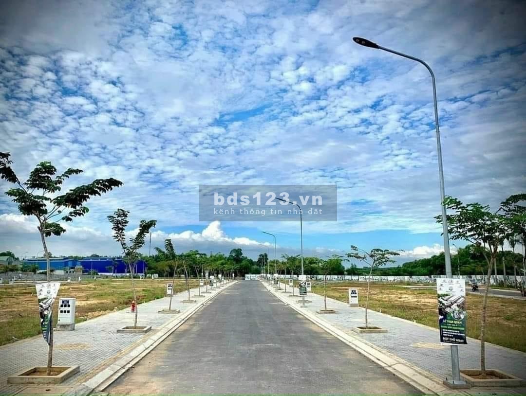 Chơi chứng khoán thua lỗ bà chị cần ra căn nhà mặt tiền gía ngộp