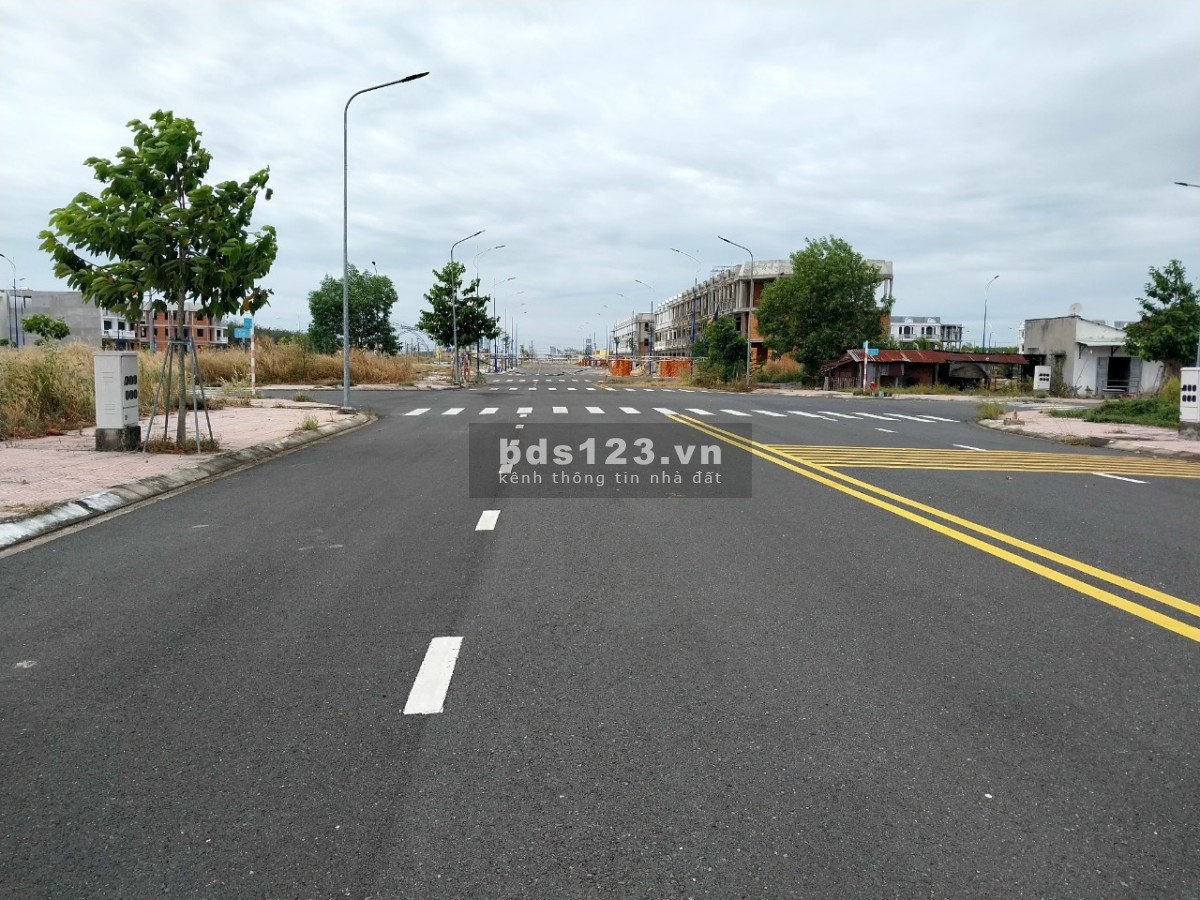 Cần bán gấp lô đất đẹp sổ sẵn tại Nam An Bàu Bàng giá 750 triệu
