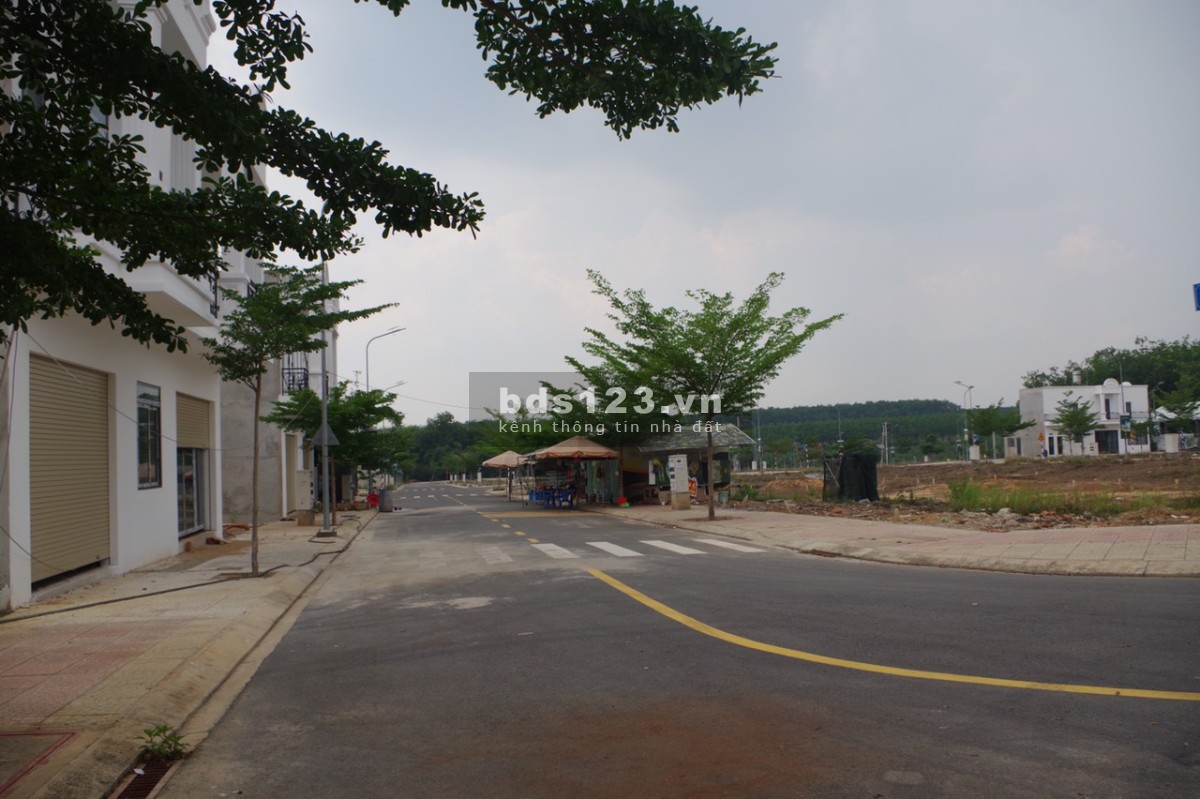 Chính chủ cần bán gấp lô đất sổ sẵn ở thành phố Tân Uyên