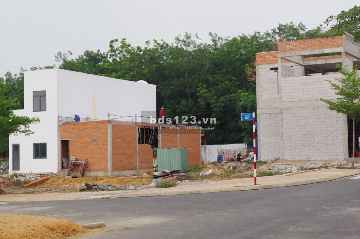 Chính chủ cần bán gấp lô đất sổ sẵn ở thành phố Tân Uyên