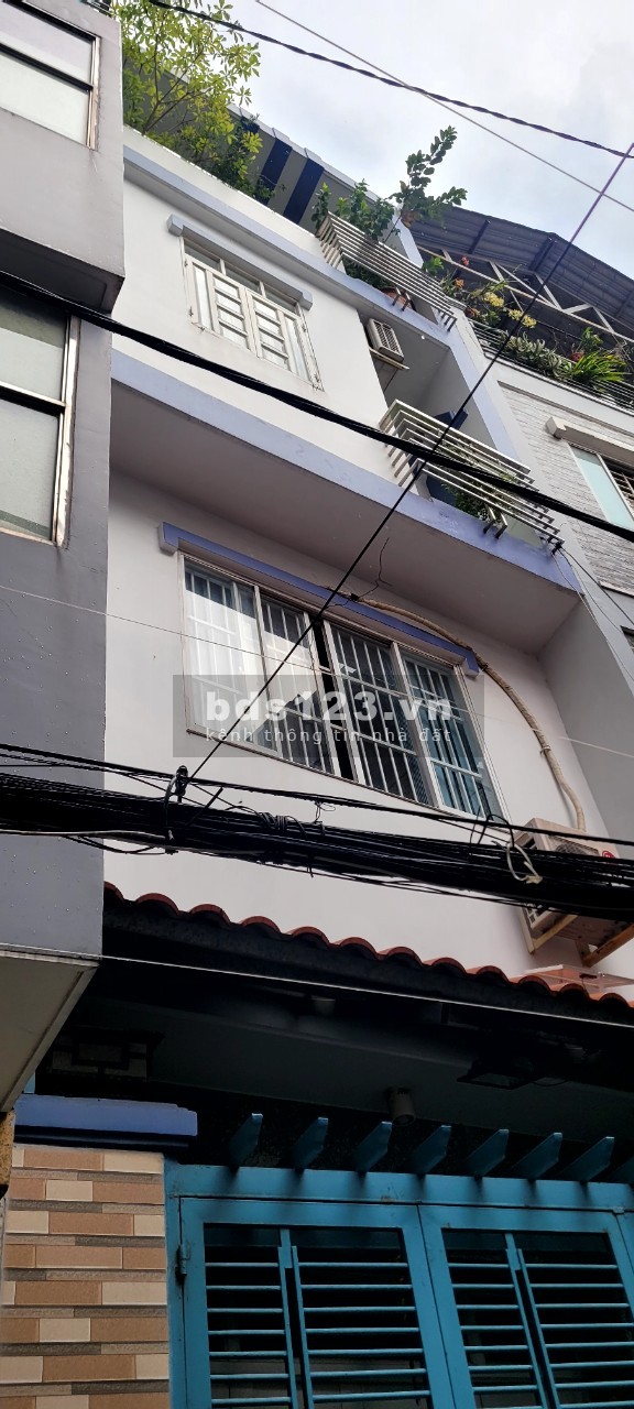 Nhà diện tích 100M 3 bước chân ra mặt tiền giá 7 tỷ 9 trung tâm Bài Cát