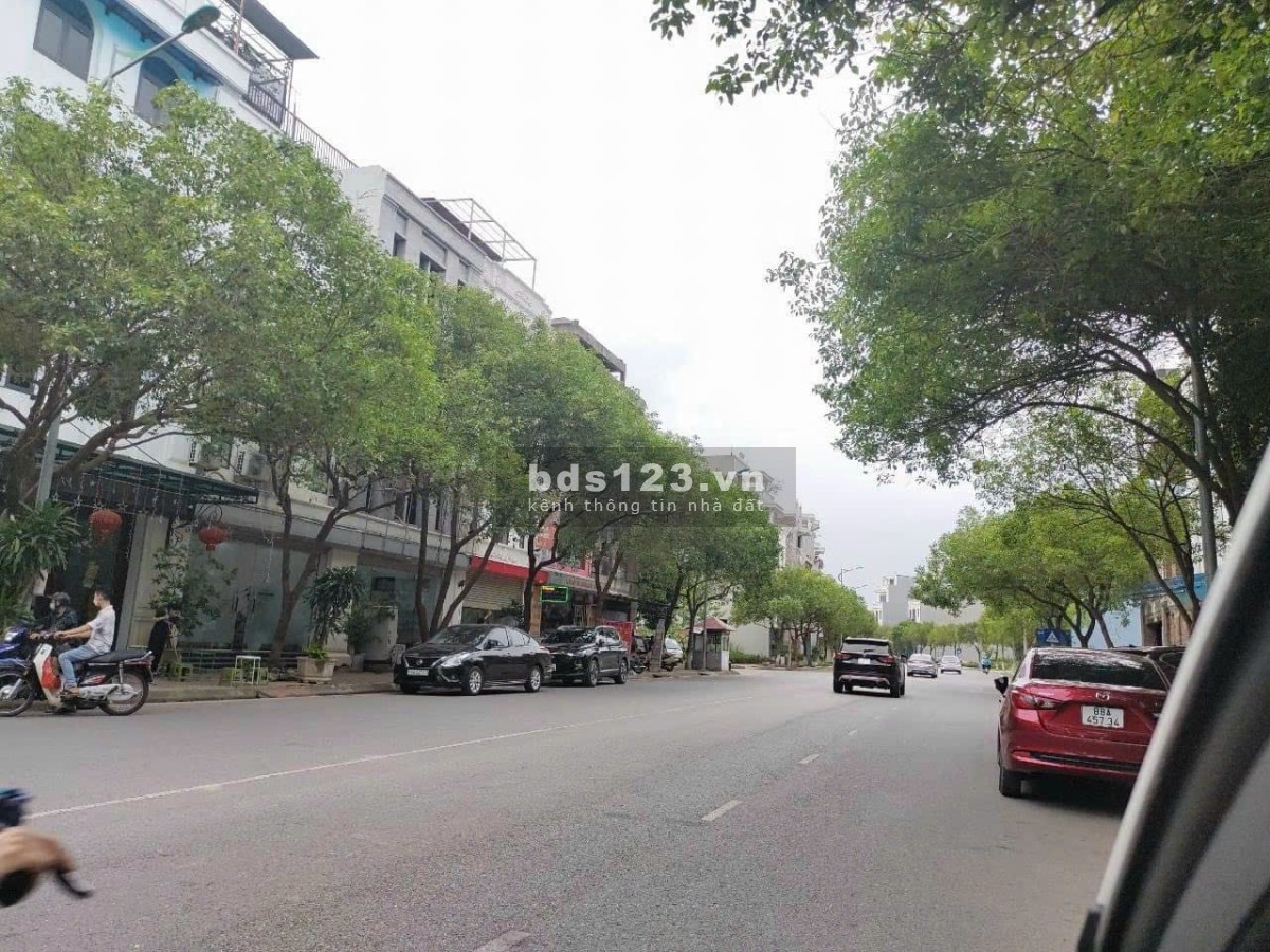 Bán nhà mặt phố siêu đẹp tại Vĩnh Yên. DT 120m2, giá 7.15 tỷ