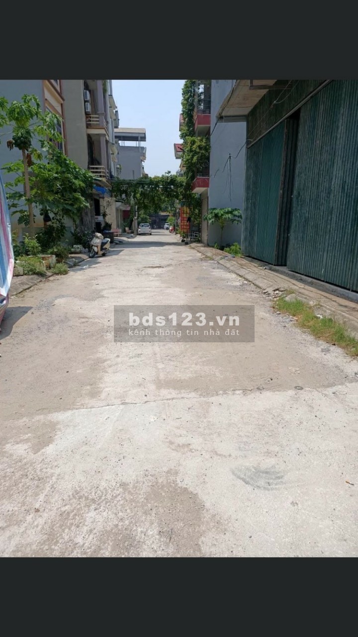 Cho thuê Nhà xưởng giá rẻ: DT 300m ; mặt tiền 18m tại thị trấn Thường Tín- Hà Nội