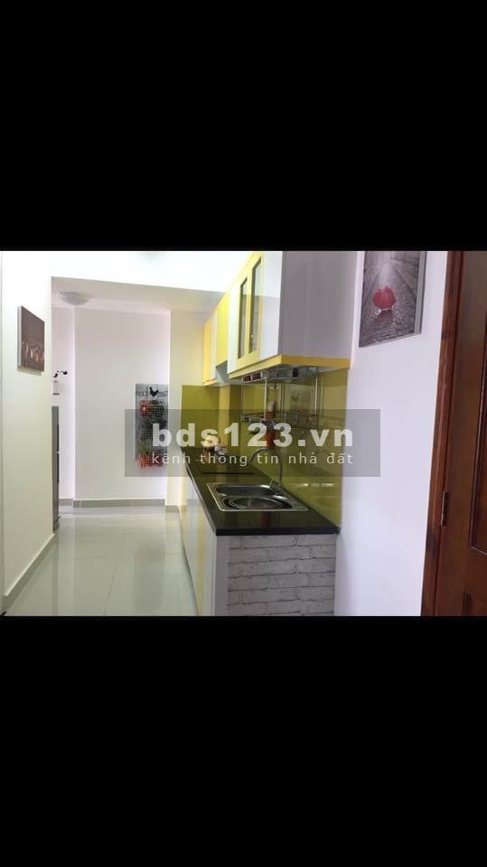 Chính chủ cần bán căn hộ 8X Plus giá chỉ 2 tỷ 250