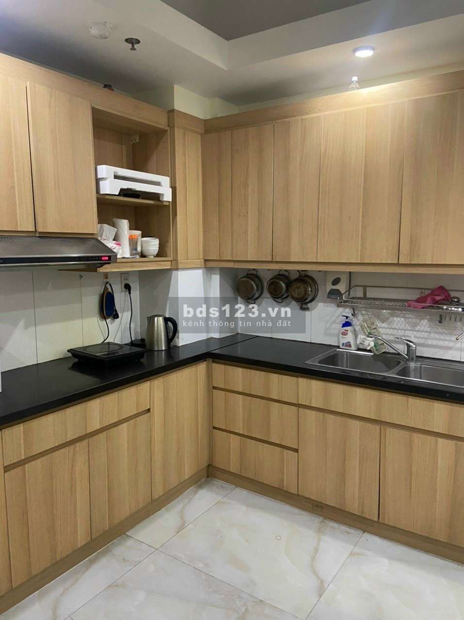 Cho thuê CH 2PN,2WC, 76m2, view đẹp, thoáng mát. Giá : 10tr/tháng( full nt)