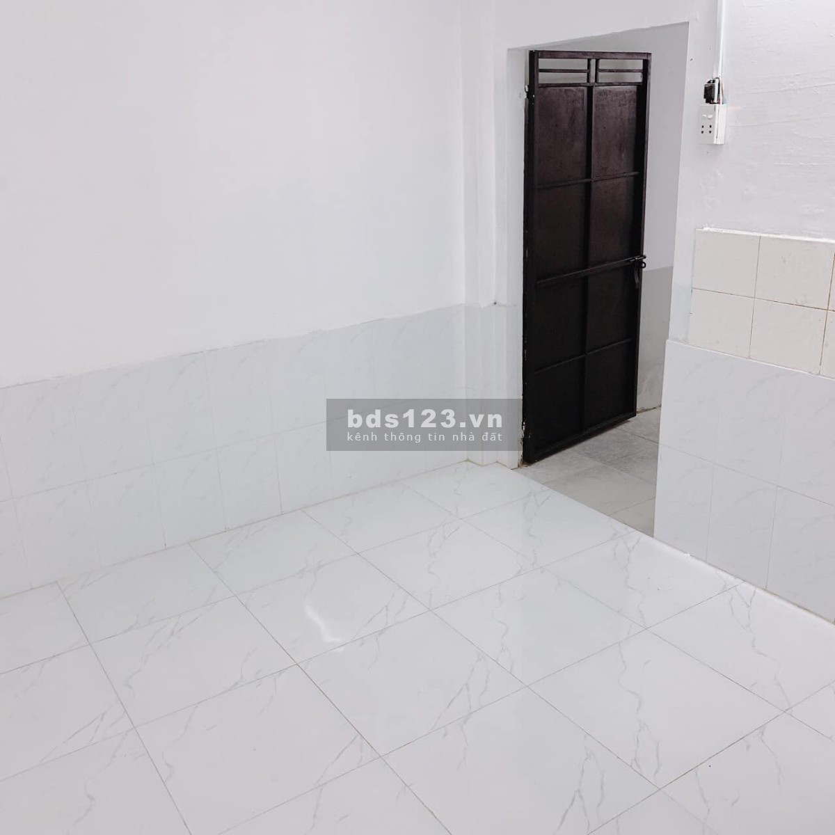Cho thuê phòng trọ giá rẻ ngay chợ - giờ giấc tự do - lối đi riêng