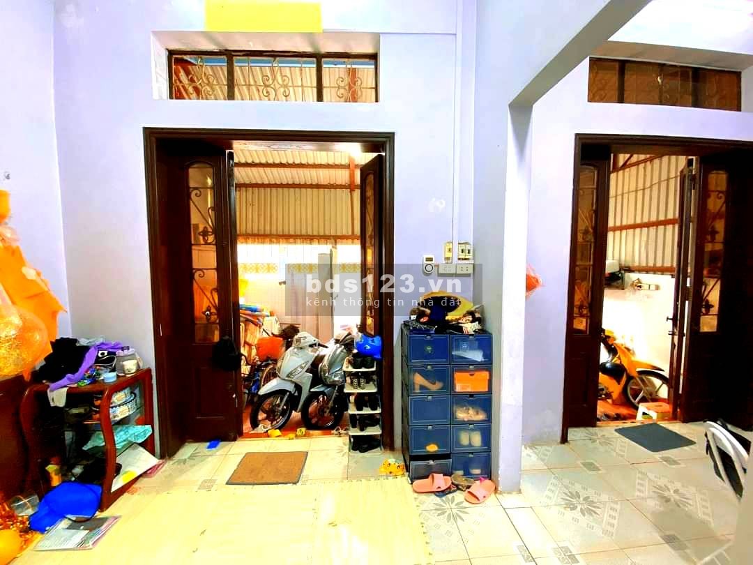 Bán đất tại phố Trịnh Công Sơn. Tây Hồ 114m mặt tiền (mt) 6.5m giá 16.9 tỷ